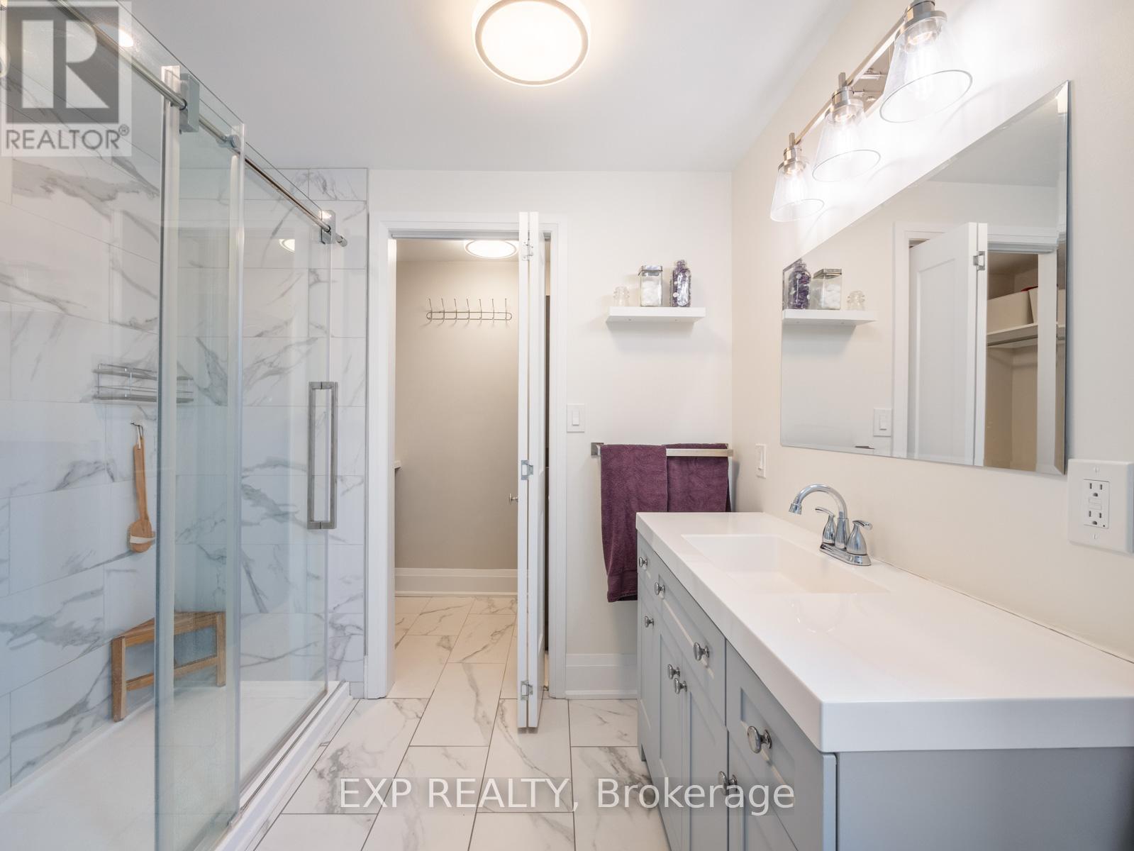 Photo 11 of 370 Homewood Avenue, Orillia ON