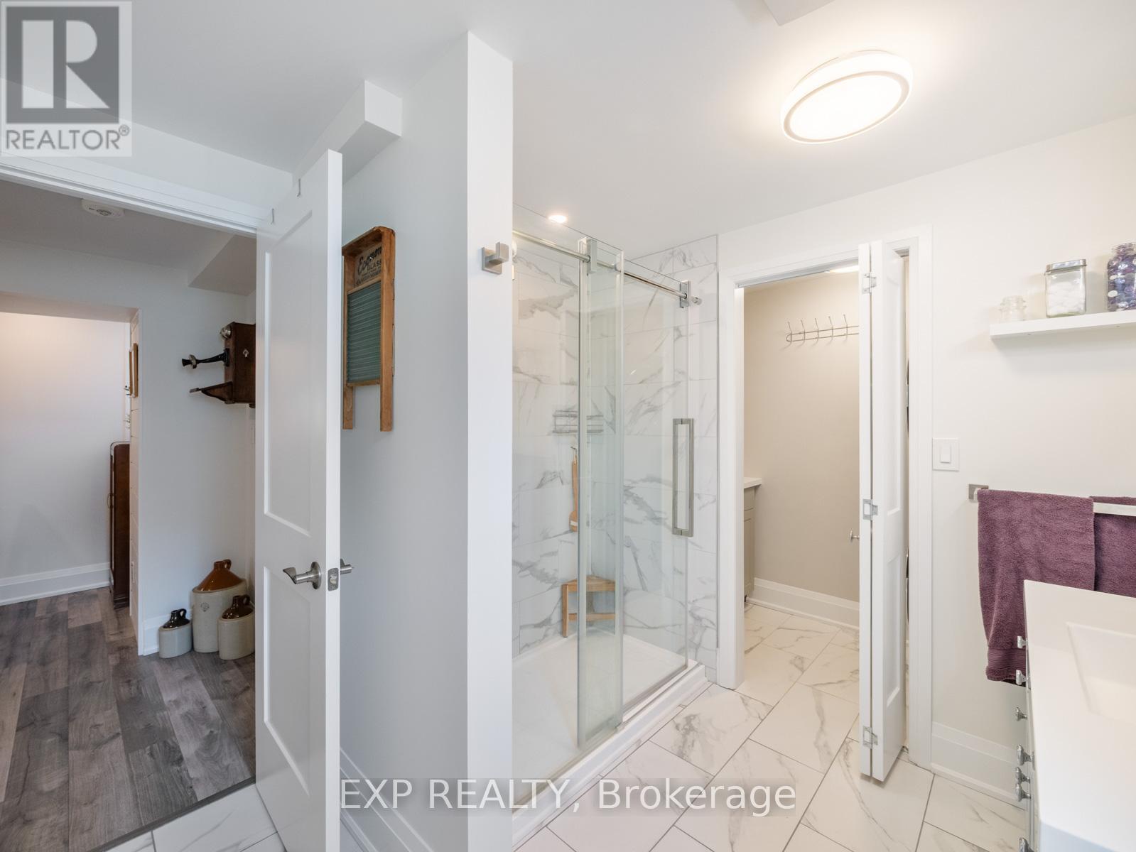 Photo 12 of 370 Homewood Avenue, Orillia ON
