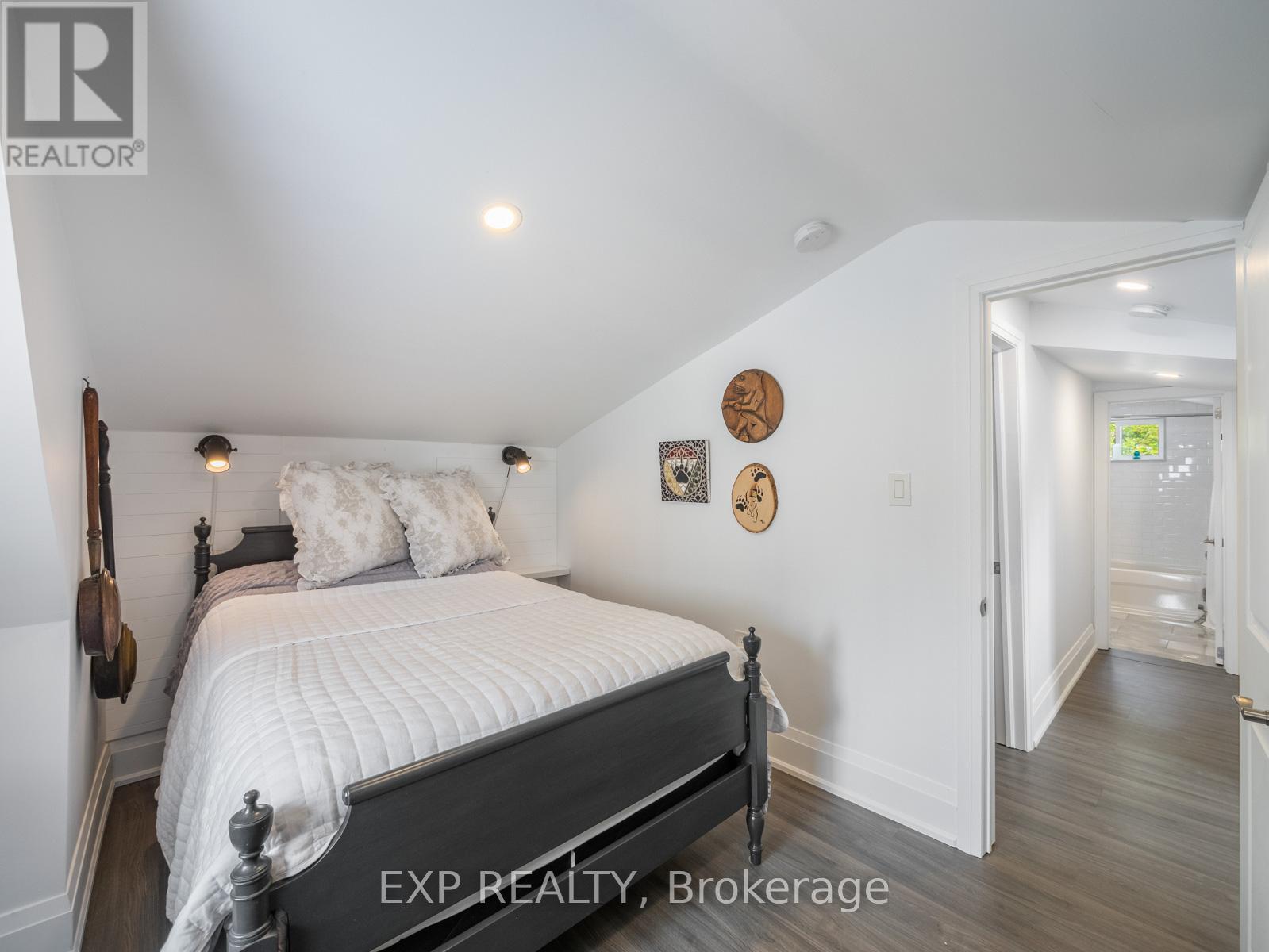 Photo 24 of 370 Homewood Avenue, Orillia ON