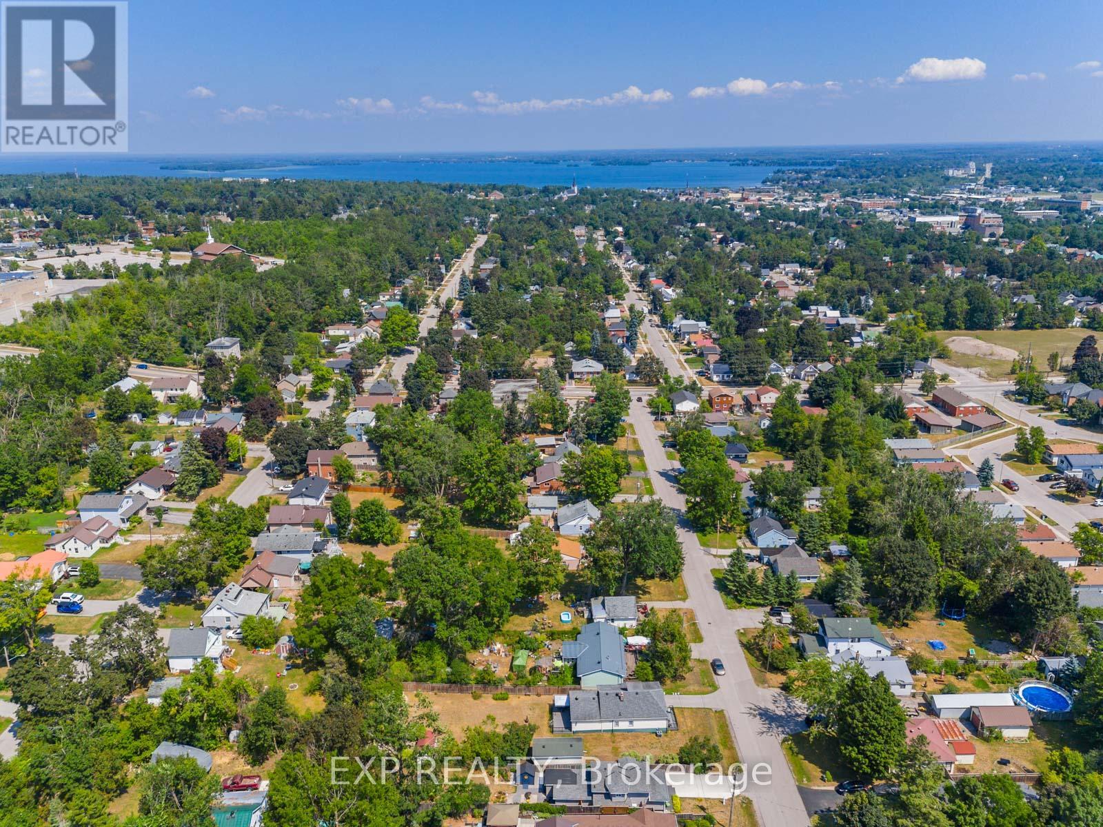 Photo 35 of 370 Homewood Avenue, Orillia ON