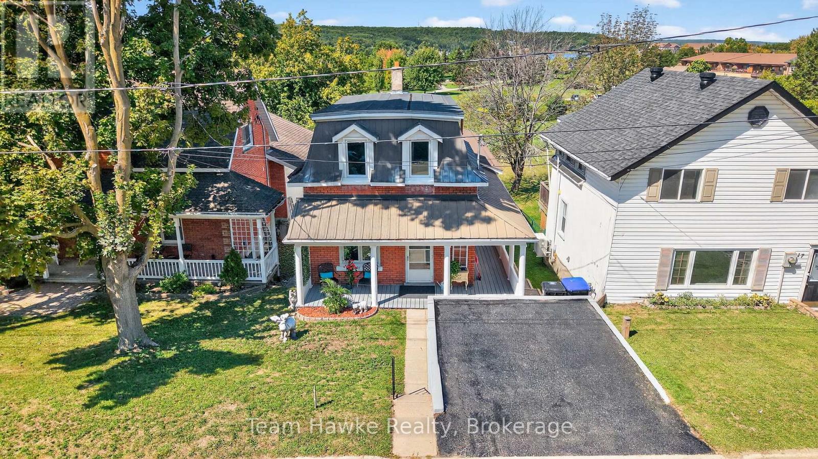 Photo 3 of 19 Water Street, Penetanguishene ON