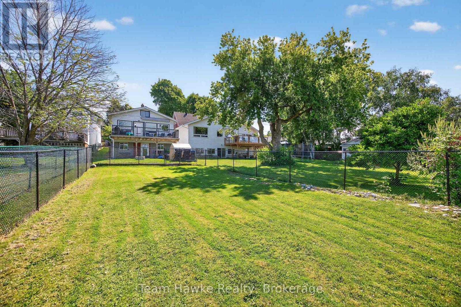 Photo 47 of 19 Water Street, Penetanguishene ON