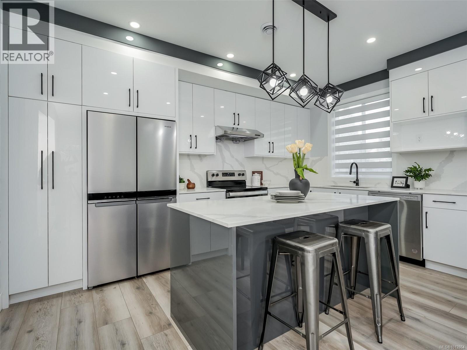 5 1171 Stelly's Cross Road, Central Saanich