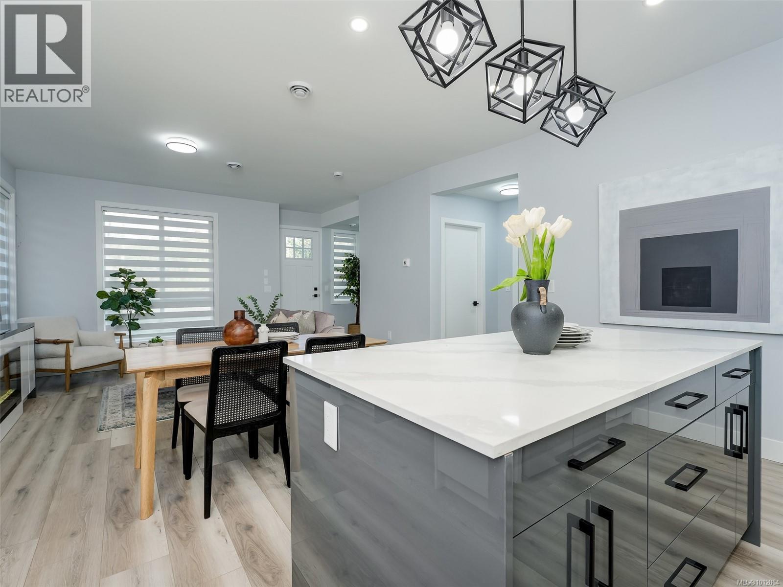 5 1171 Stelly's Cross Road, Central Saanich