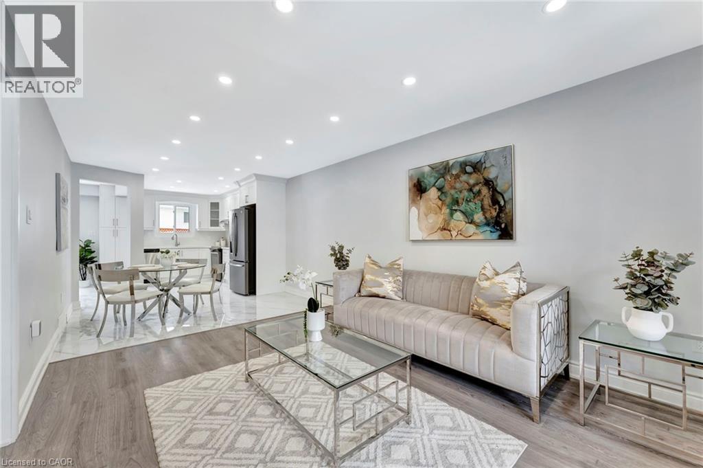 Photo 13 of 449 Acadia Drive, Hamilton ON