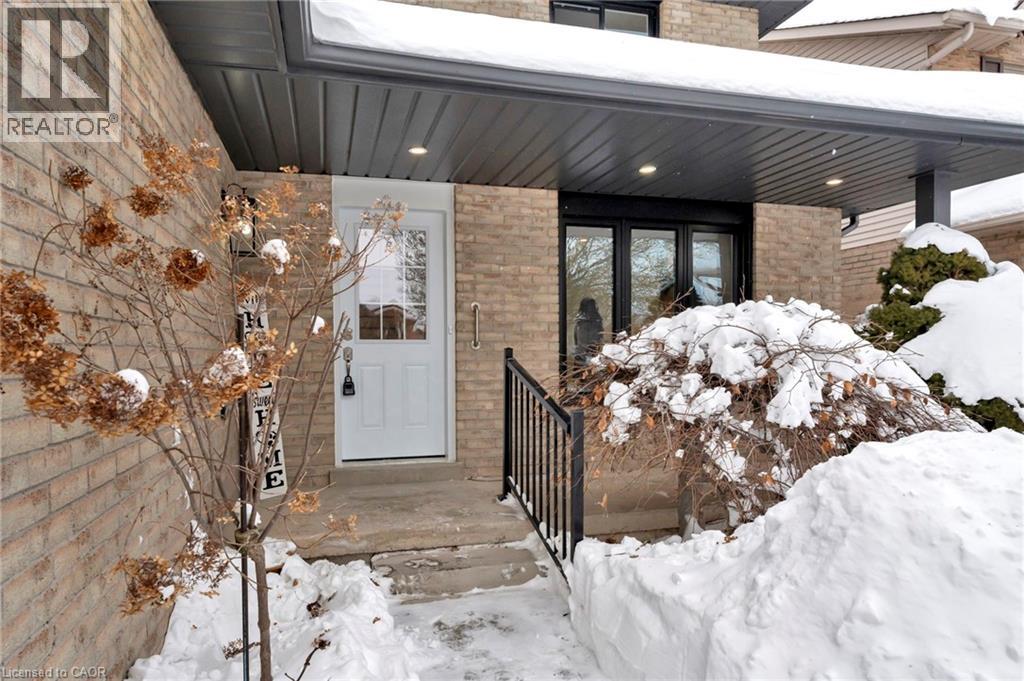 Photo 4 of 449 Acadia Drive, Hamilton ON
