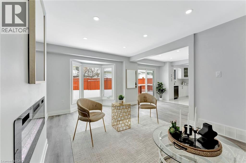 Photo 18 of 449 Acadia Drive, Hamilton ON