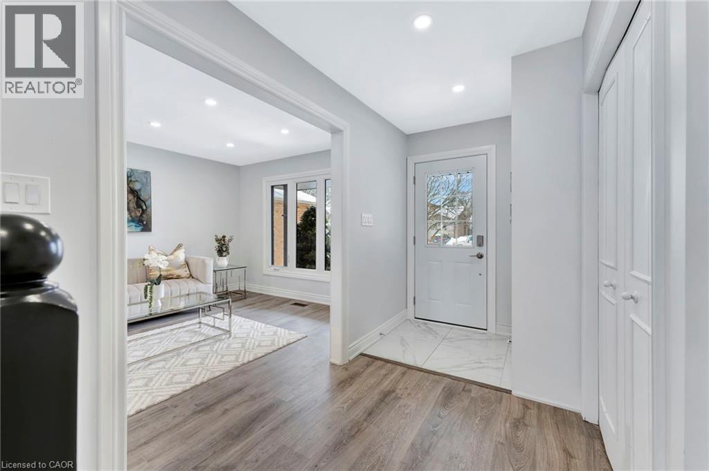 Photo 19 of 449 Acadia Drive, Hamilton ON
