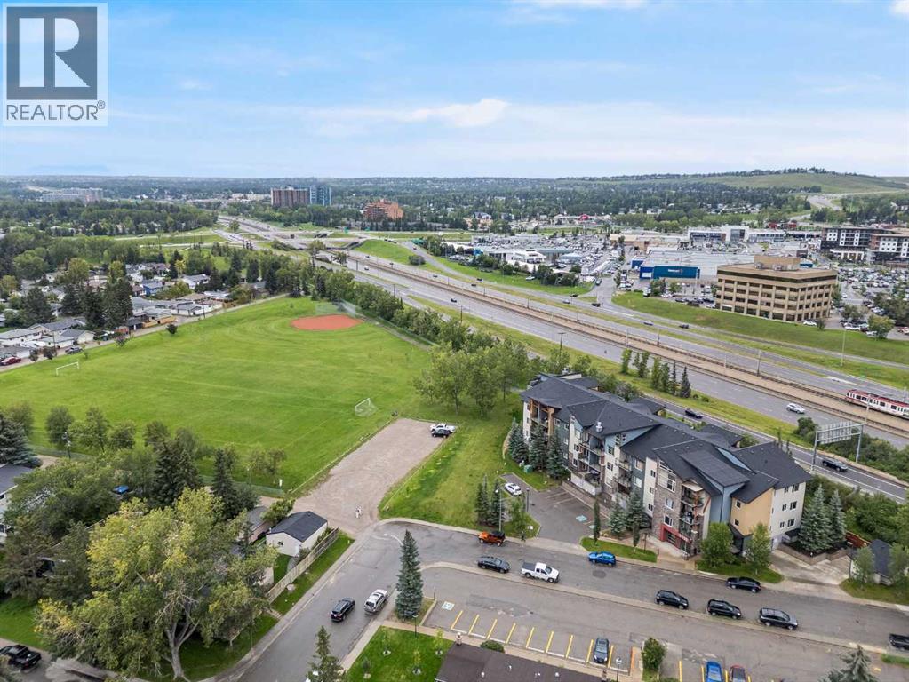 Photo 5 of 206 3950 46 Avenue Nw, Calgary AB