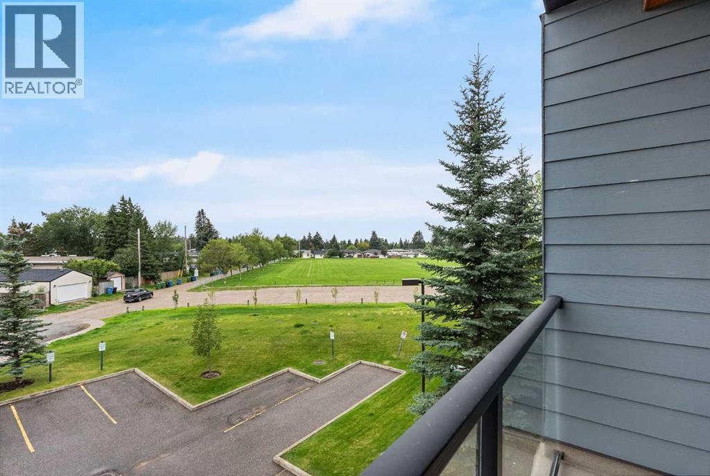 Photo 3 of 206 3950 46 Avenue Nw, Calgary AB