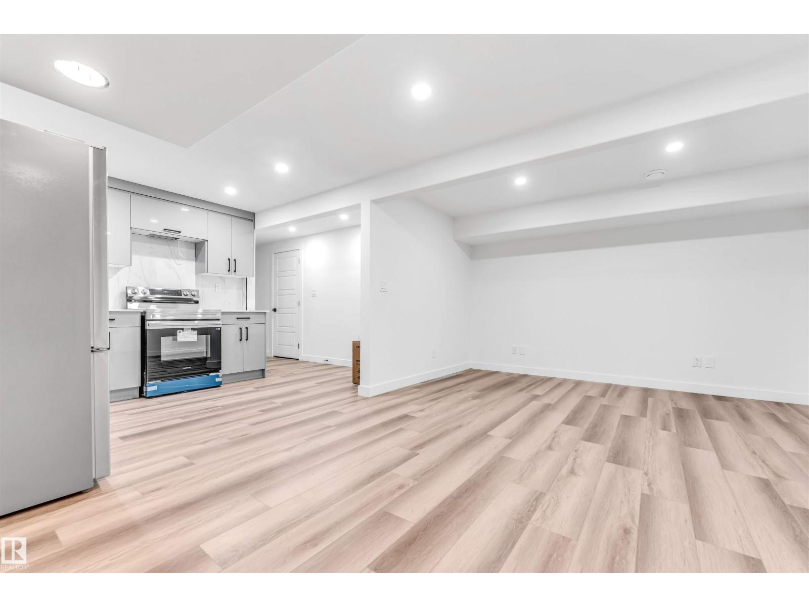 Photo 50 of 4805 44 Ave, Beaumont AB