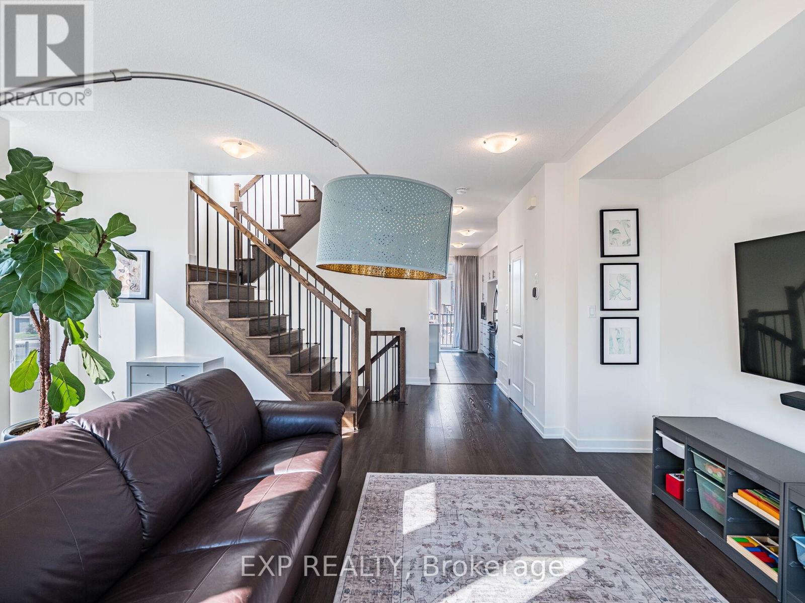 Photo 16 of 3128 Mintwood Circle, Oakville ON