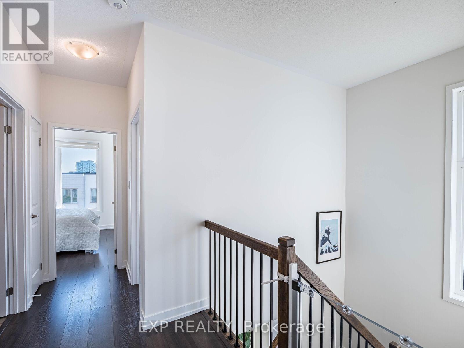 Photo 23 of 3128 Mintwood Circle, Oakville ON