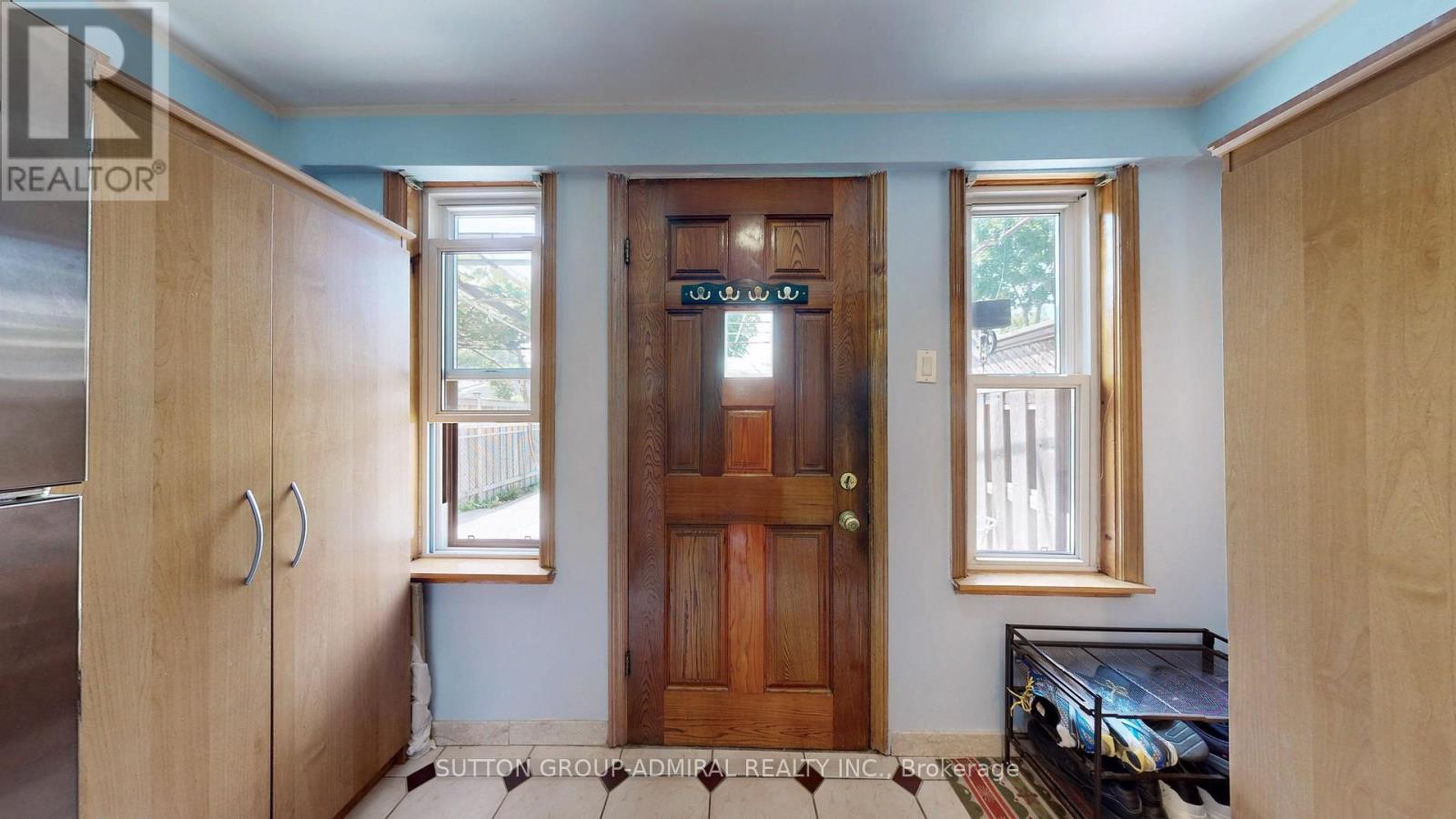 Photo 17 of 90 Westmoreland Avenue, Toronto ON