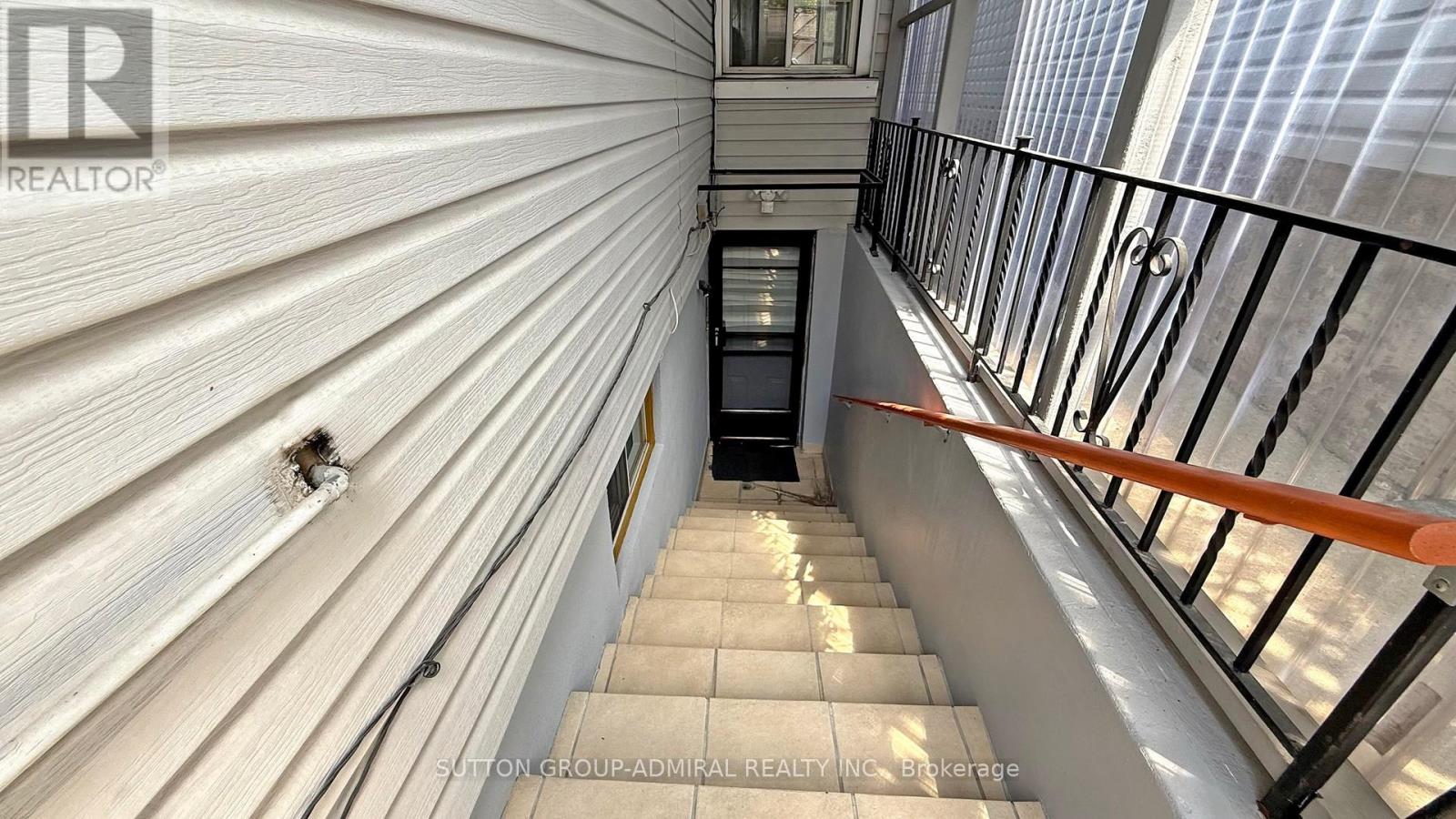 Photo 44 of 90 Westmoreland Avenue, Toronto ON