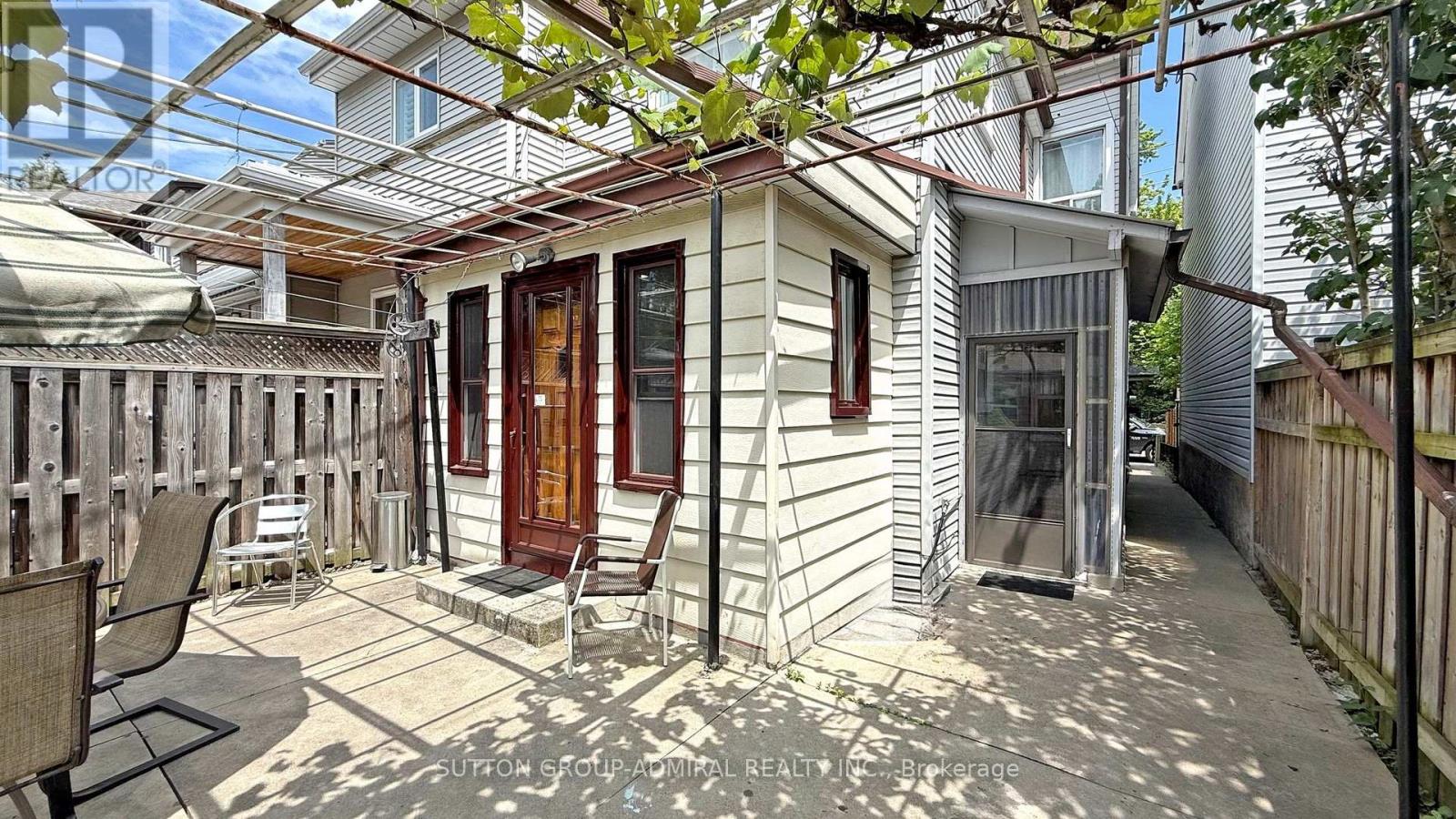 Photo 45 of 90 Westmoreland Avenue, Toronto ON