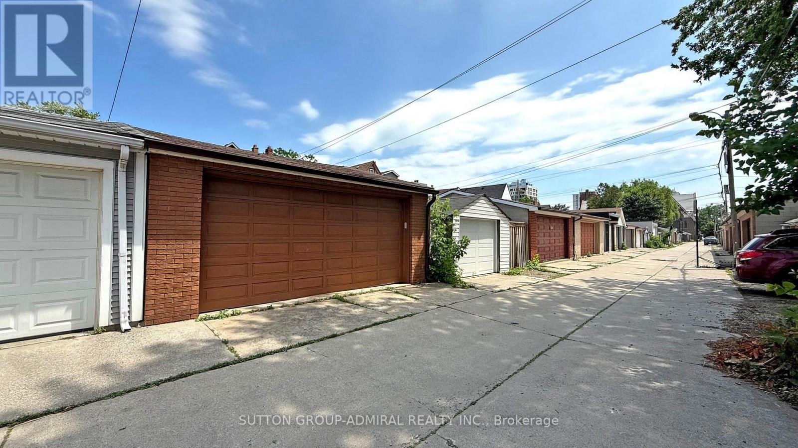 Photo 48 of 90 Westmoreland Avenue, Toronto ON