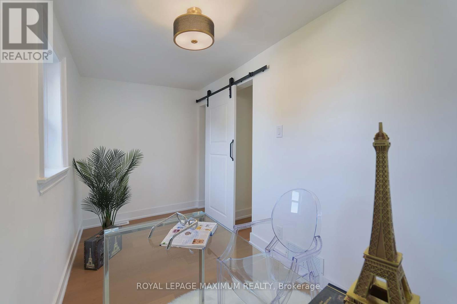 Photo 23 of 132 Wallace Avenue, Toronto ON