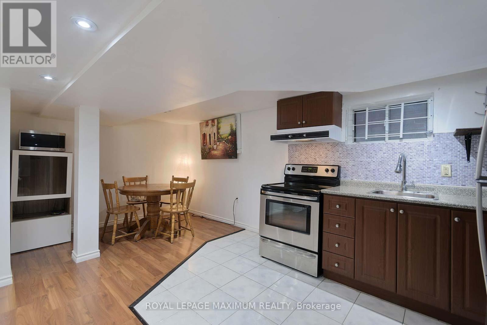 Photo 27 of 132 Wallace Avenue, Toronto ON
