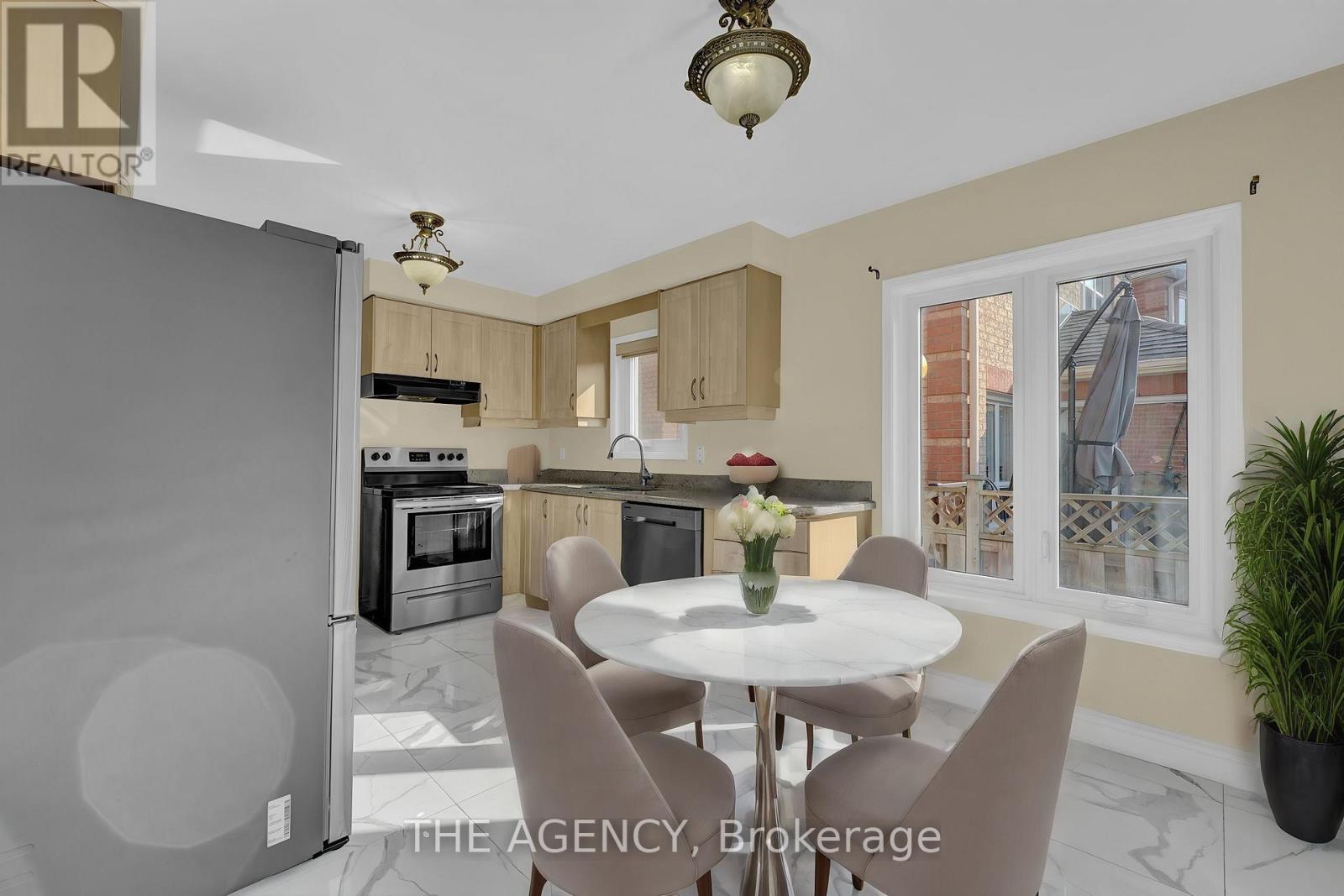Photo 13 of 48 Zachary Drive, Brampton ON