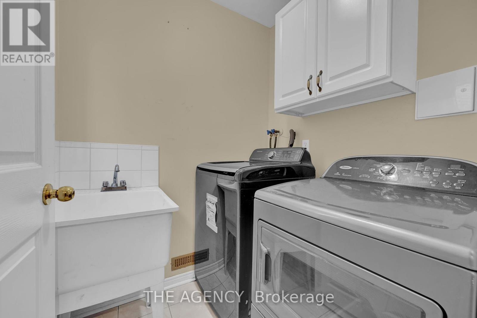 Photo 19 of 48 Zachary Drive, Brampton ON