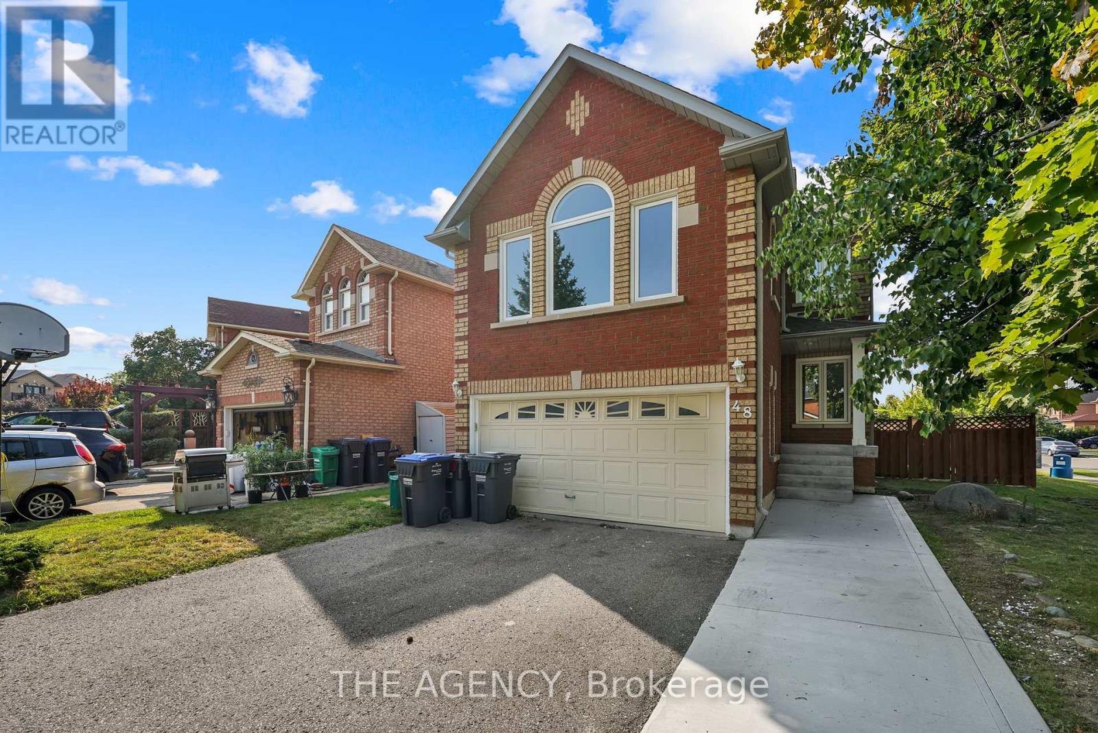 Photo 2 of 48 Zachary Drive, Brampton ON