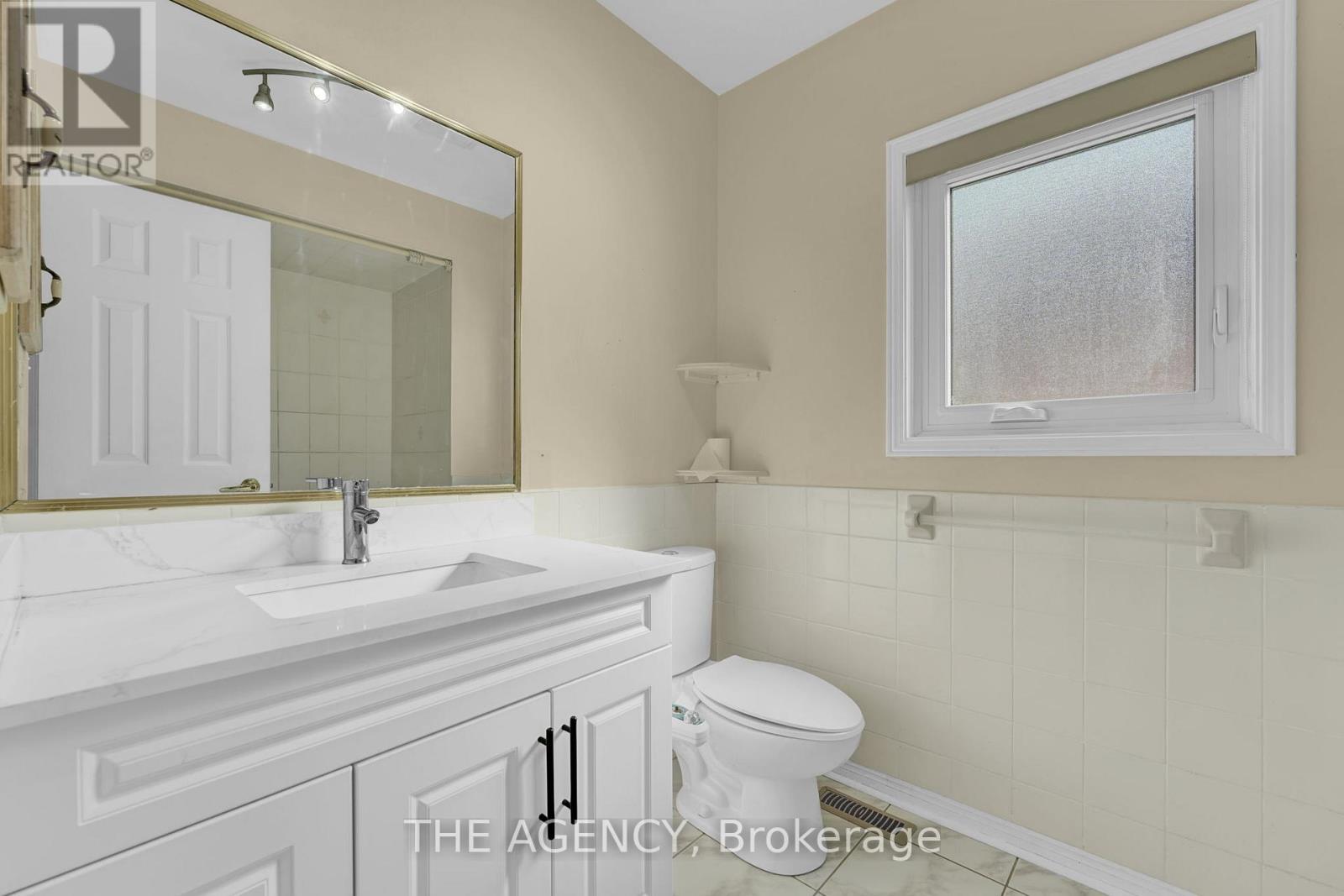 Photo 27 of 48 Zachary Drive, Brampton ON