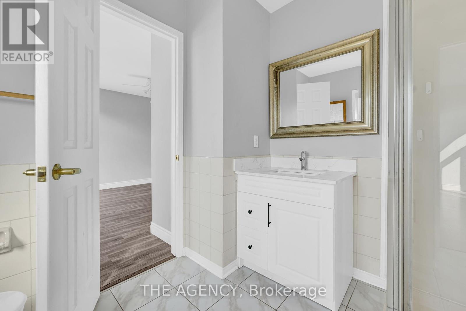 Photo 30 of 48 Zachary Drive, Brampton ON