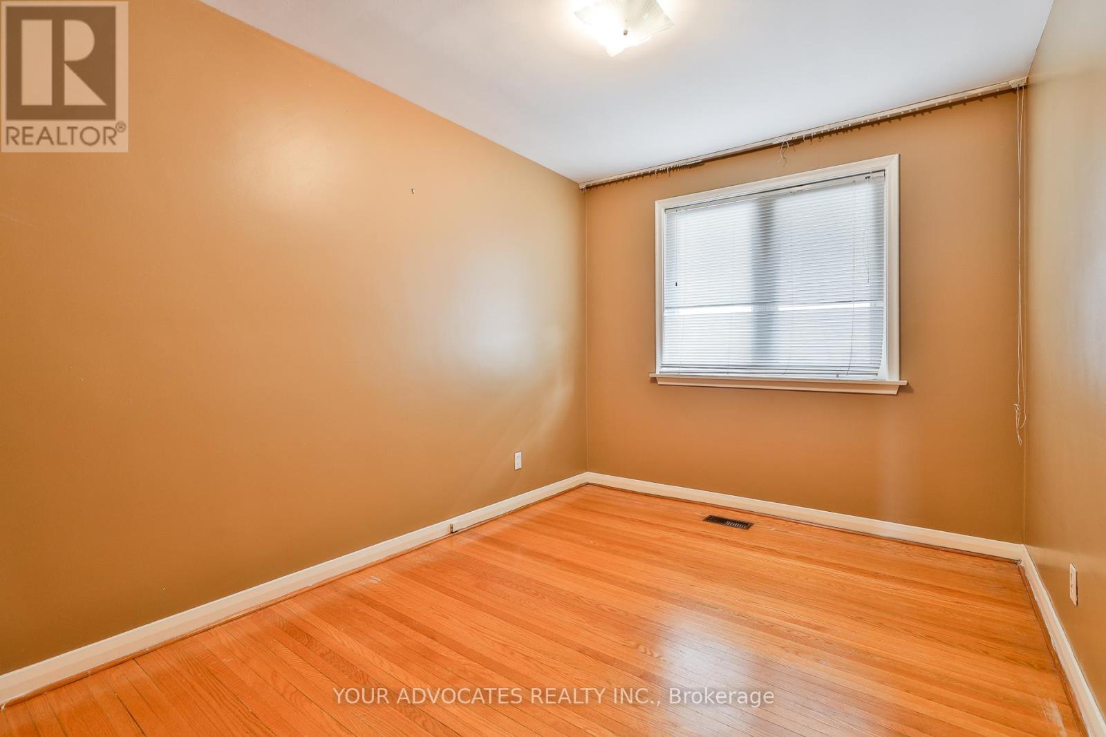 Photo 27 of 35 Beckett Avenue, Toronto ON