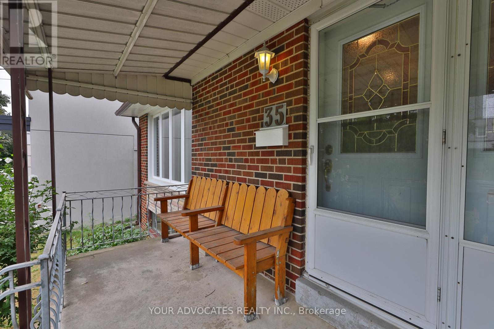 Photo 3 of 35 Beckett Avenue, Toronto ON