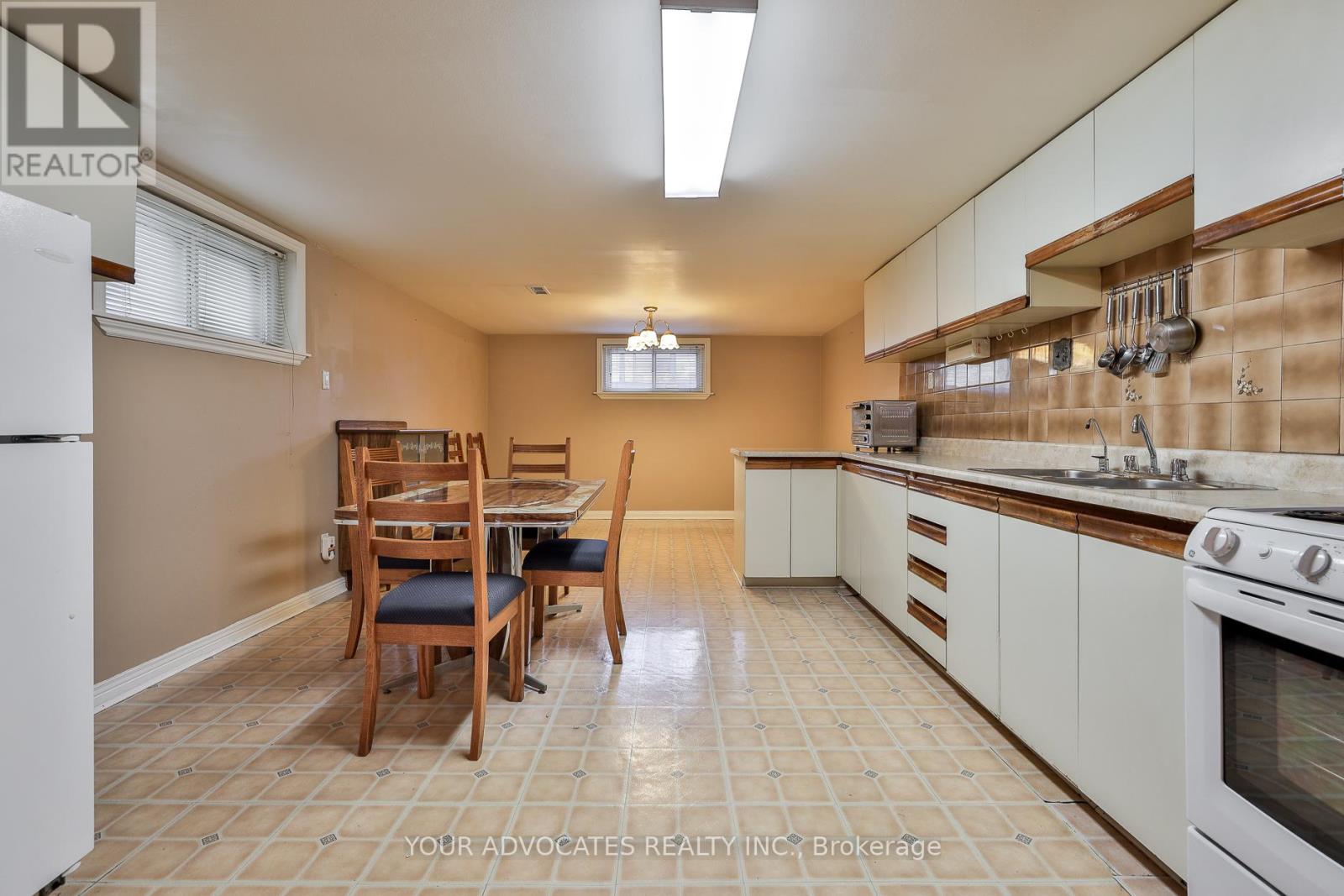 Photo 37 of 35 Beckett Avenue, Toronto ON