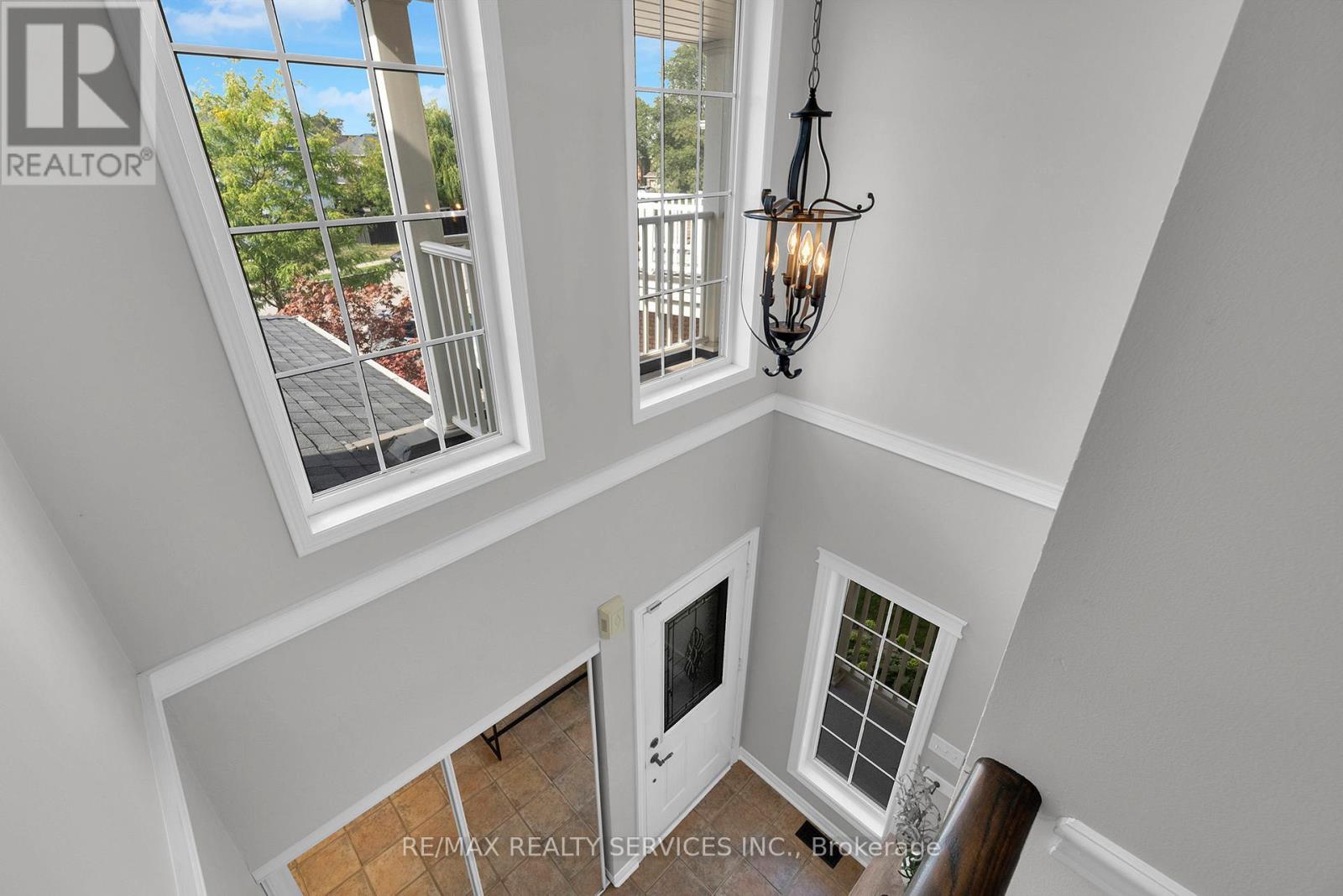 Photo 23 of 130 Porchlight Road, Brampton ON