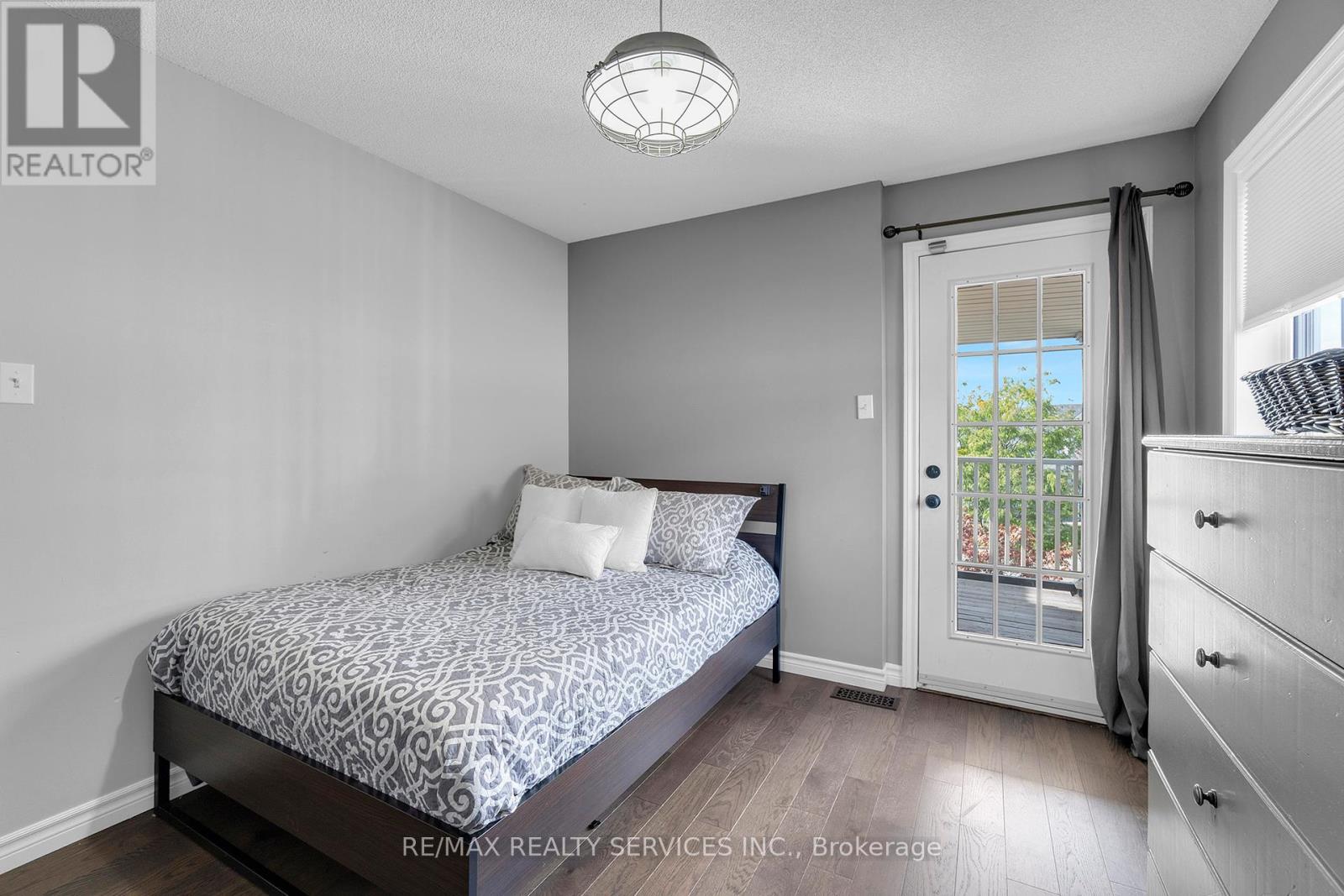 Photo 30 of 130 Porchlight Road, Brampton ON
