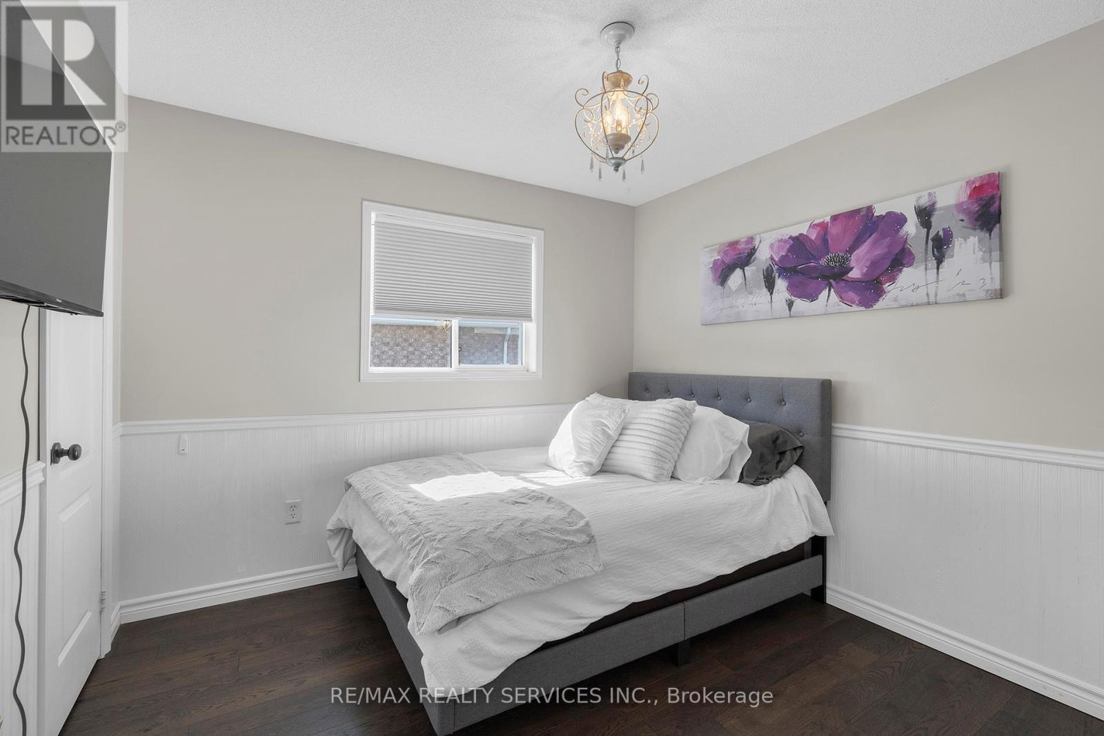 Photo 32 of 130 Porchlight Road, Brampton ON