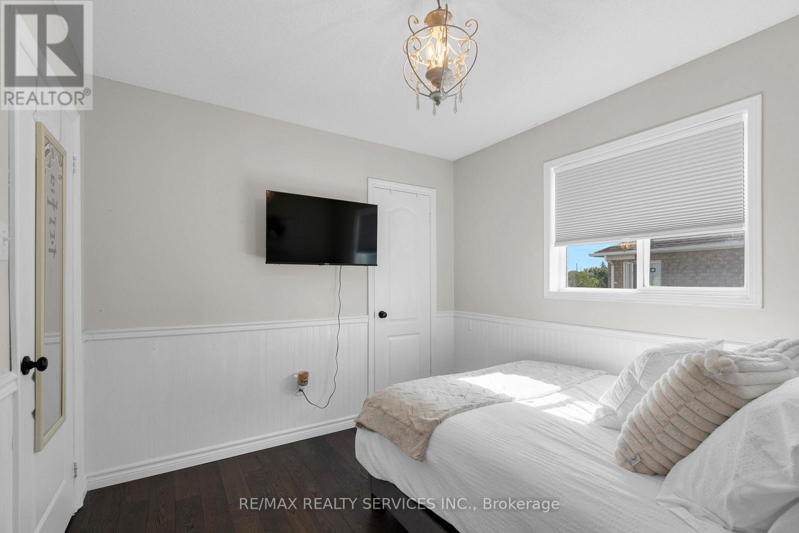 Photo 33 of 130 Porchlight Road, Brampton ON