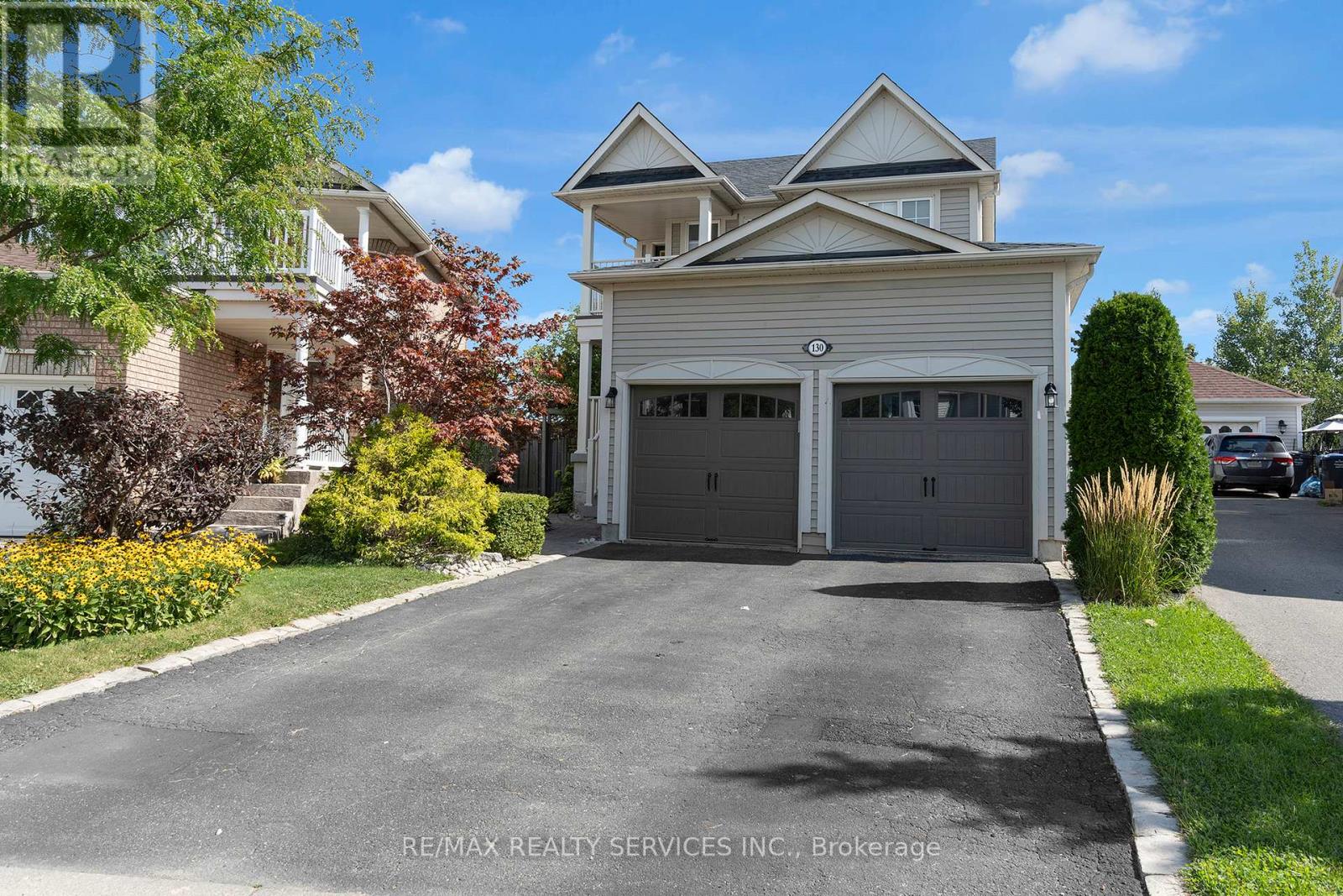 Photo 4 of 130 Porchlight Road, Brampton ON