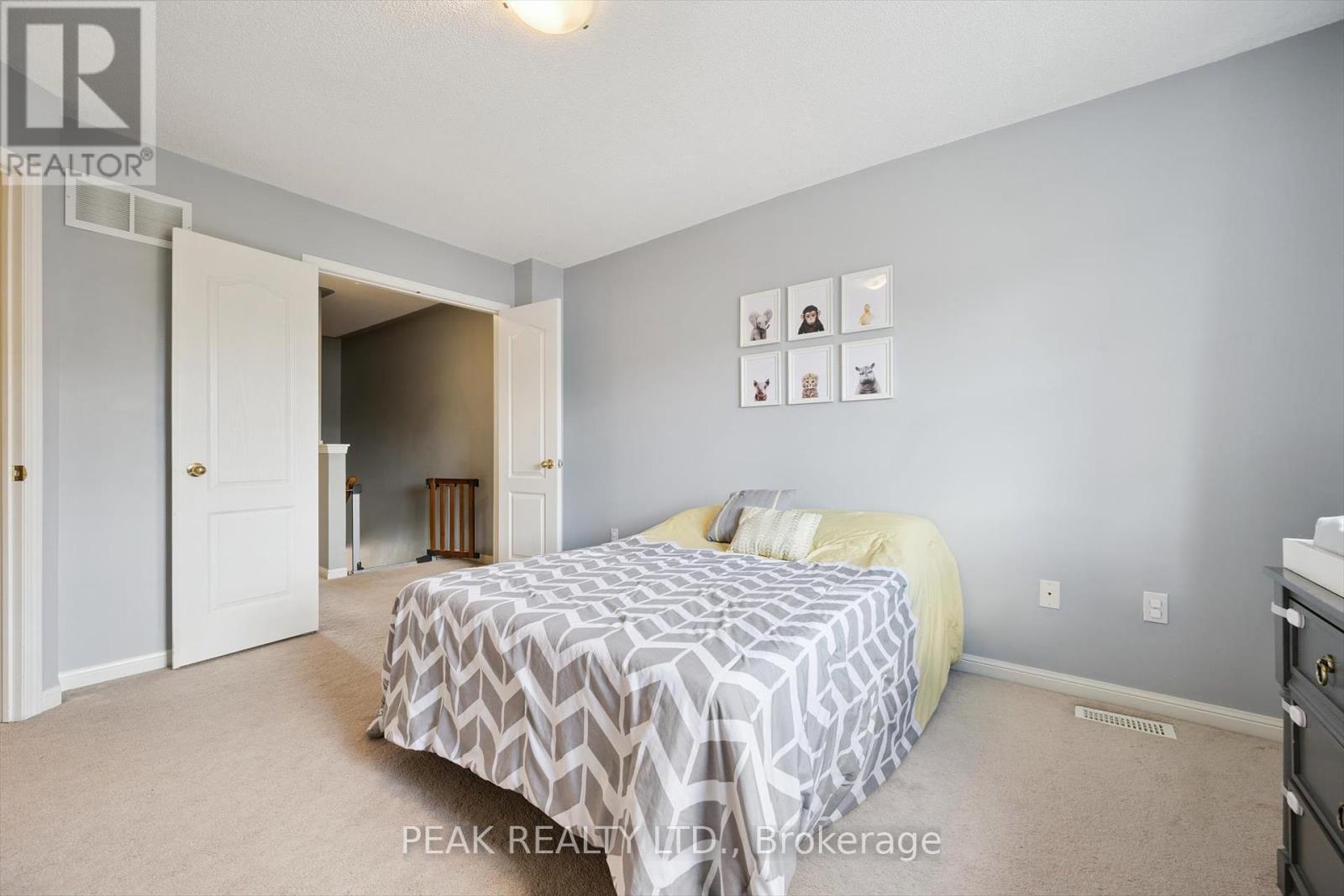 Photo 19 of 26 3030 Breakwater Court, Mississauga ON