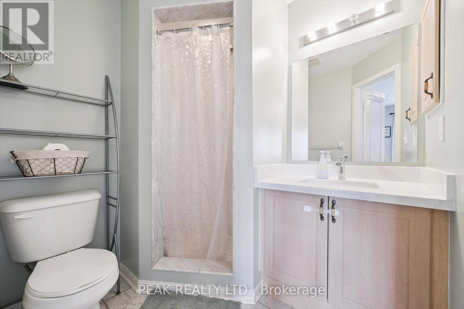 Photo 20 of 26 3030 Breakwater Court, Mississauga ON