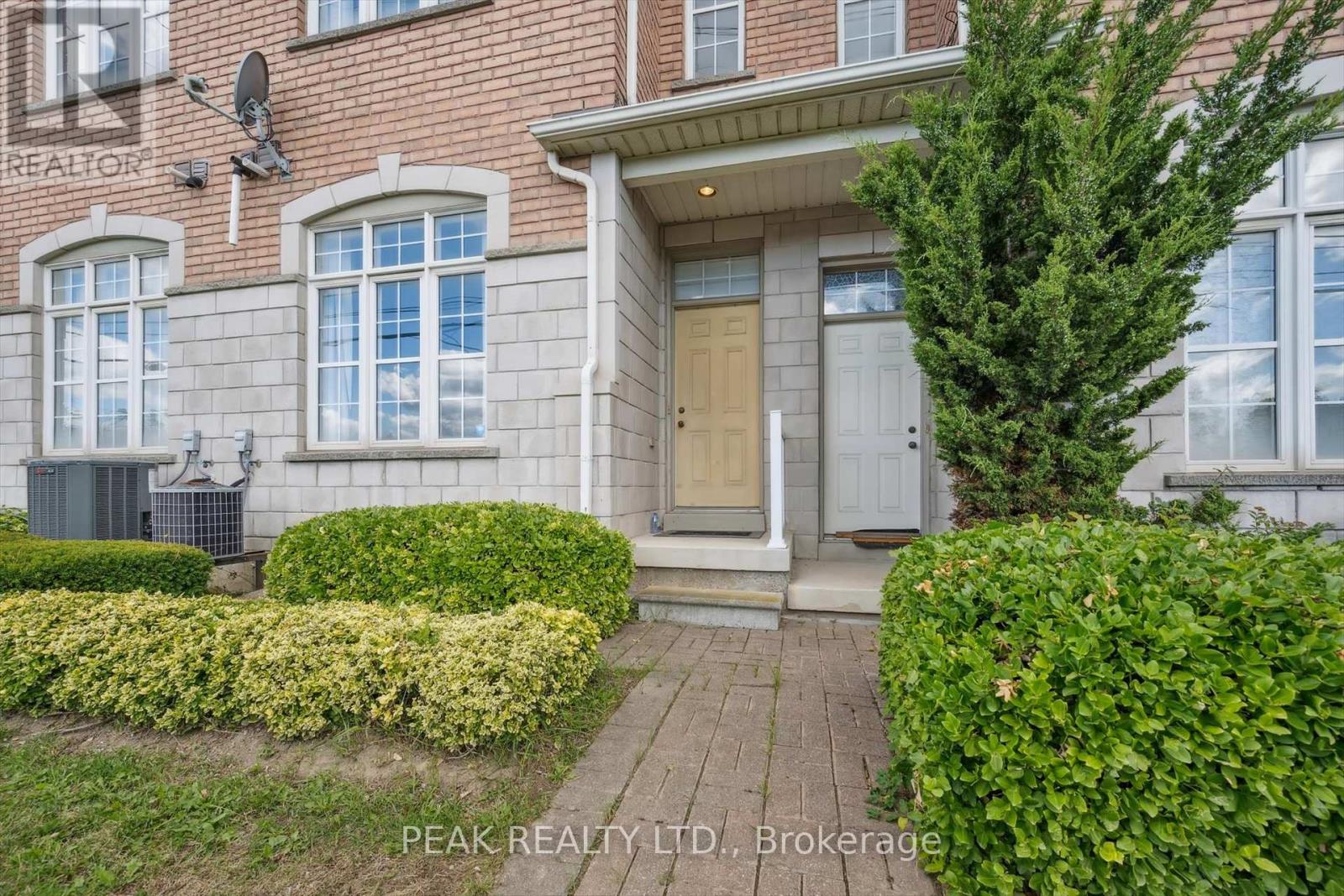 Photo 24 of 26 3030 Breakwater Court, Mississauga ON