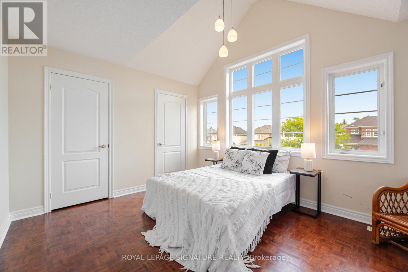 Photo 33 of 16 Aria Lane, Brampton ON