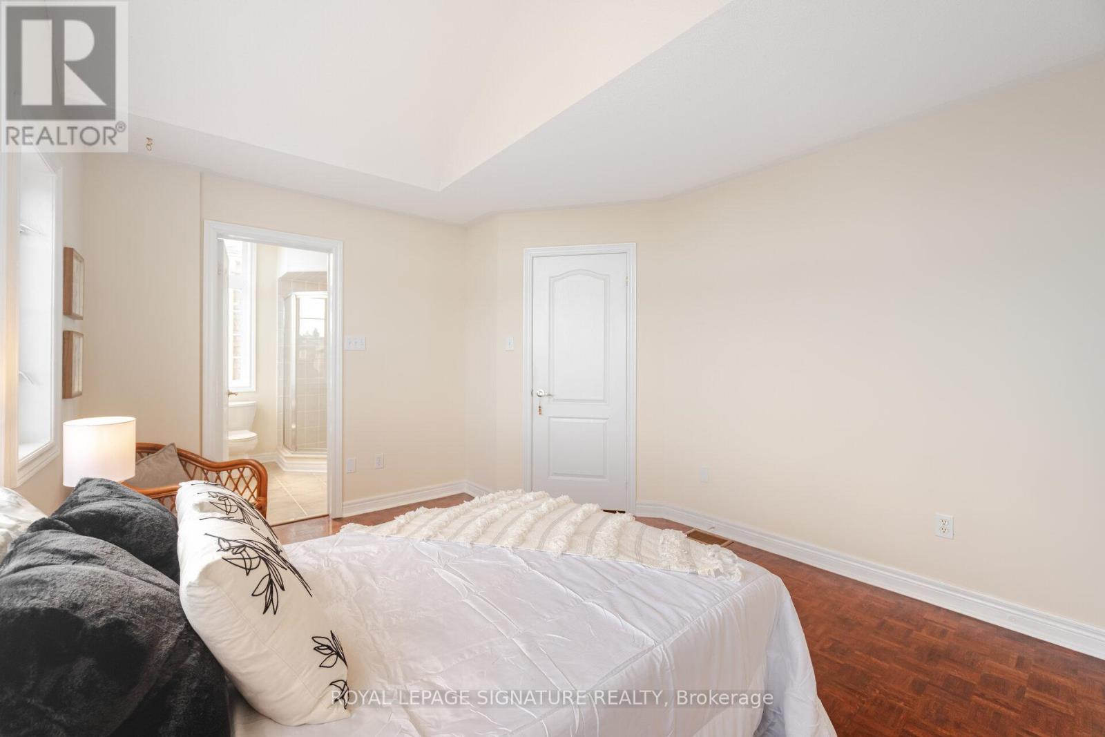 Photo 34 of 16 Aria Lane, Brampton ON