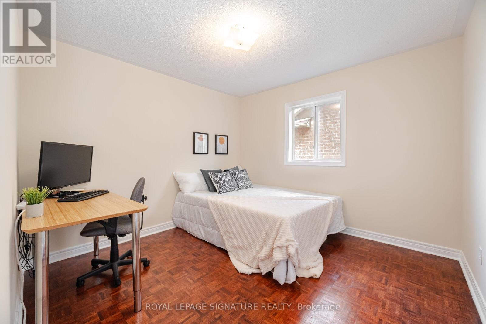 Photo 38 of 16 Aria Lane, Brampton ON