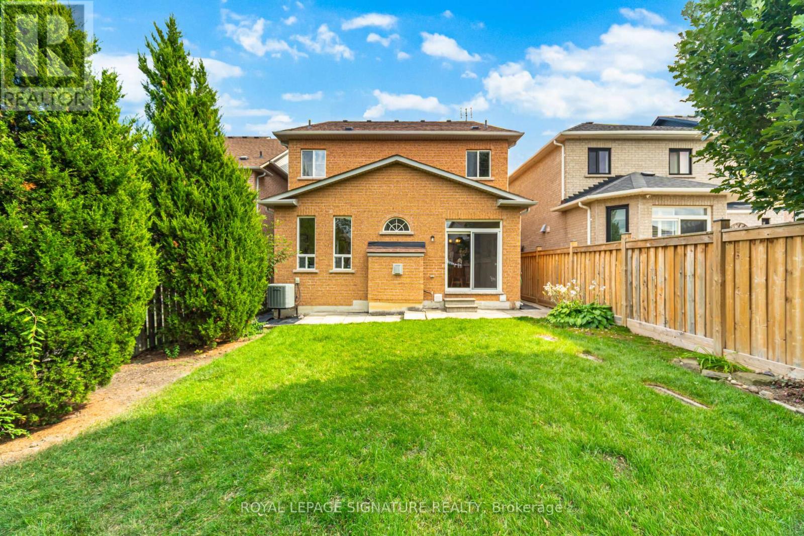 Photo 44 of 16 Aria Lane, Brampton ON