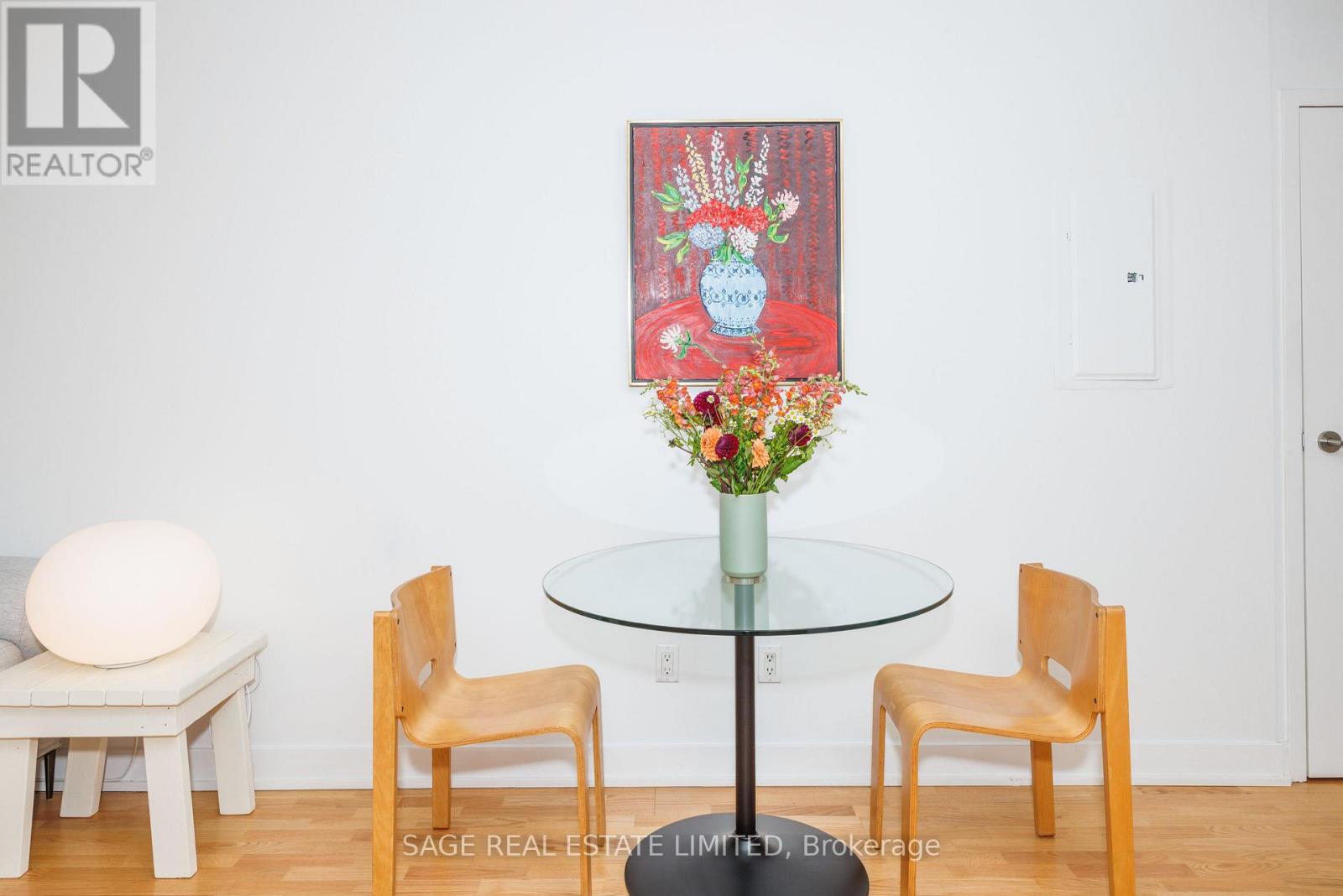 Photo 20 of 103 152 Annette Street, Toronto ON