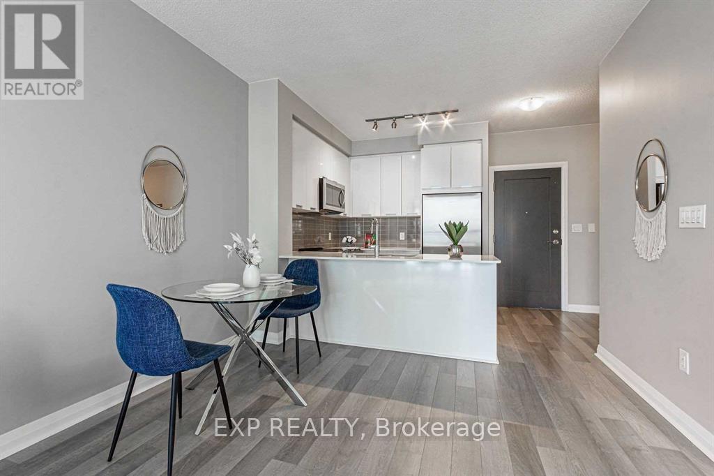 Photo 7 of 815 5033 Four Springs Avenue, Mississauga ON