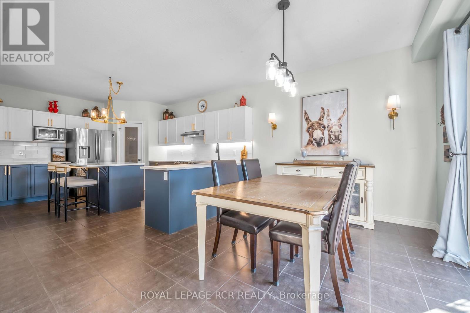 Photo 10 of 85 Laverty Crescent, Orangeville ON