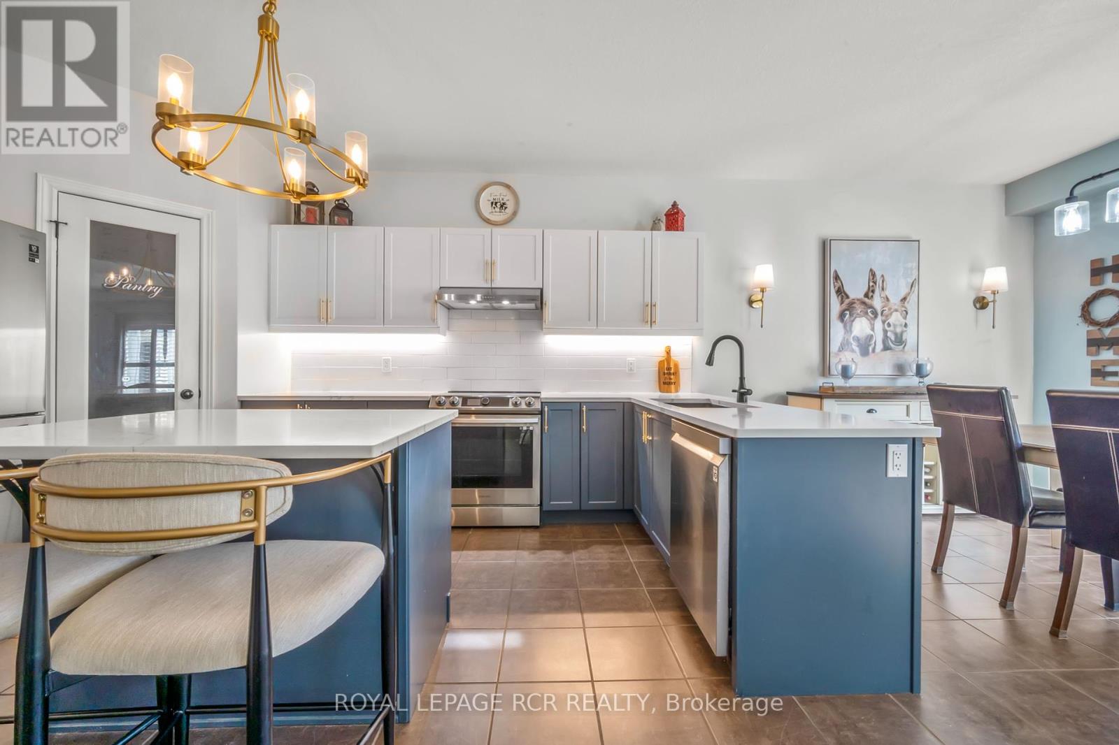 Photo 11 of 85 Laverty Crescent, Orangeville ON