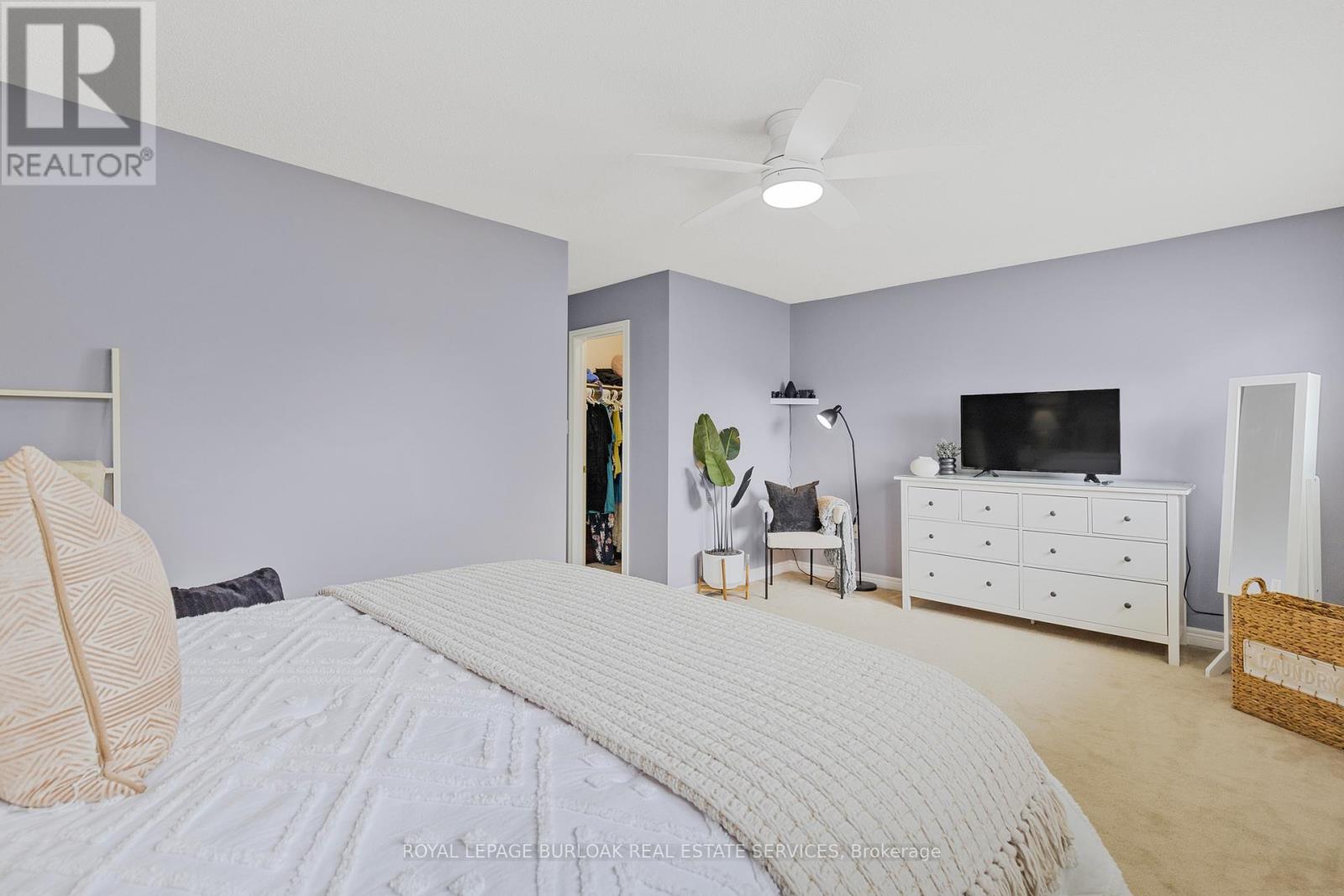 Photo 18 of 32 130 Robert Street, Milton ON
