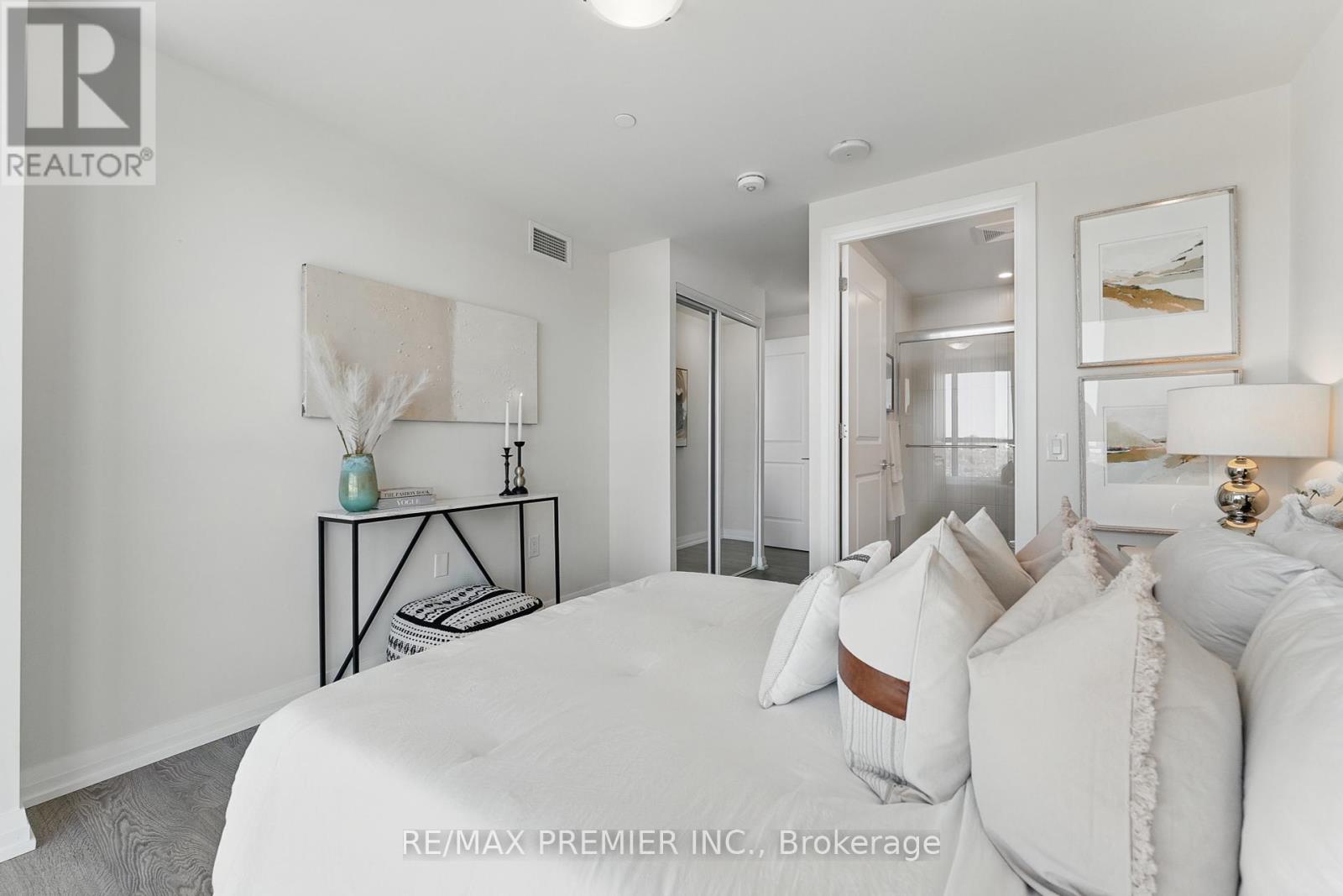Photo 13 of 2409 50 Thomas Riley Road, Toronto ON