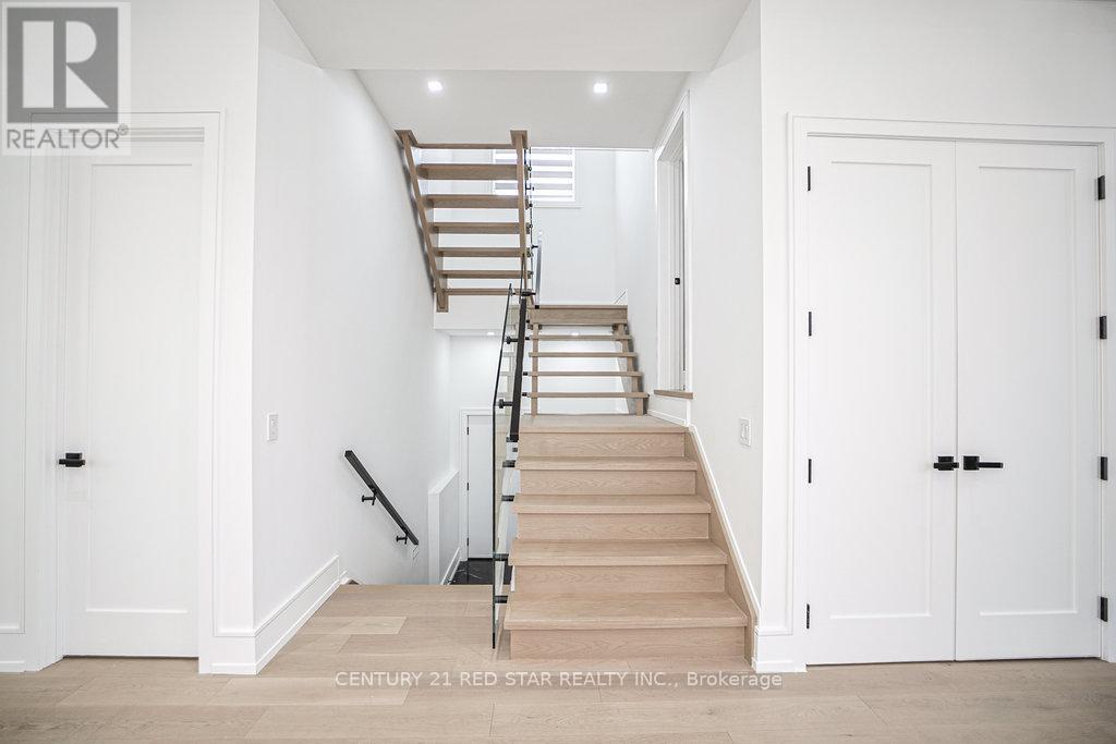 Photo 15 of 1 Frankwood Road, Toronto ON